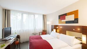 Hochwertige Bettwaren, Pillowtop-Betten, Minibar, Zimmersafe