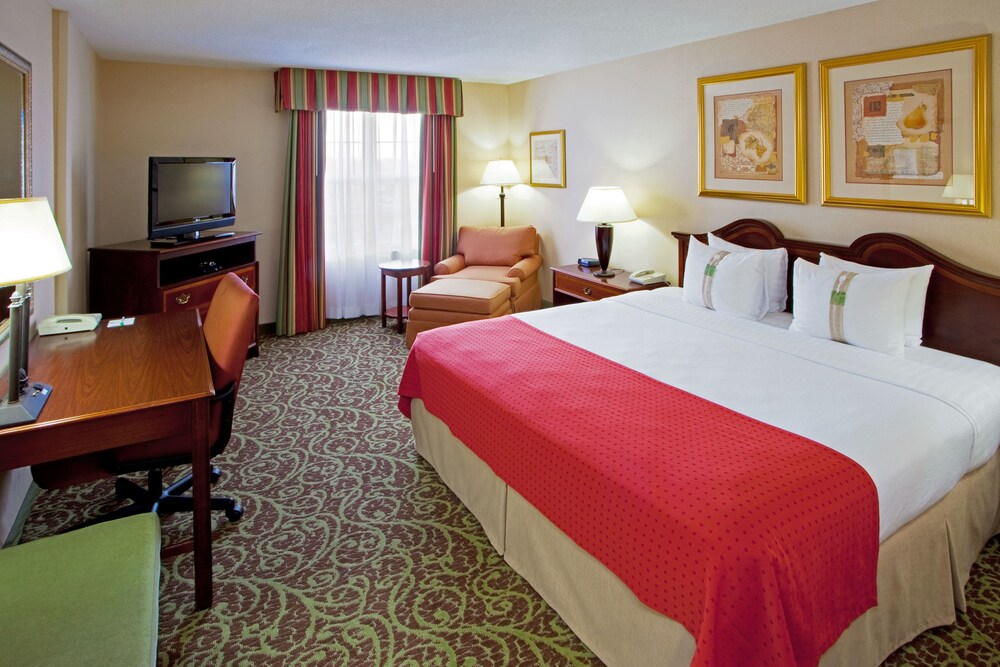 Holiday Inn Chantilly-Dulles Expo Center, an IHG Hotel