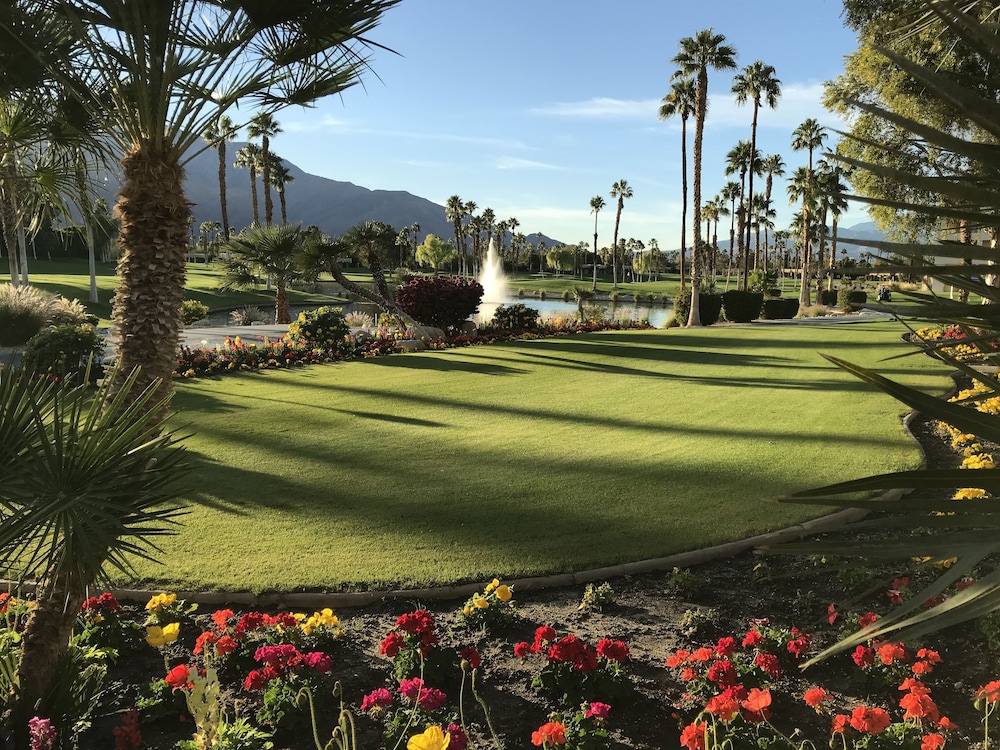 Room Deals for Desert Princess Country Club, Cathedral City starting at