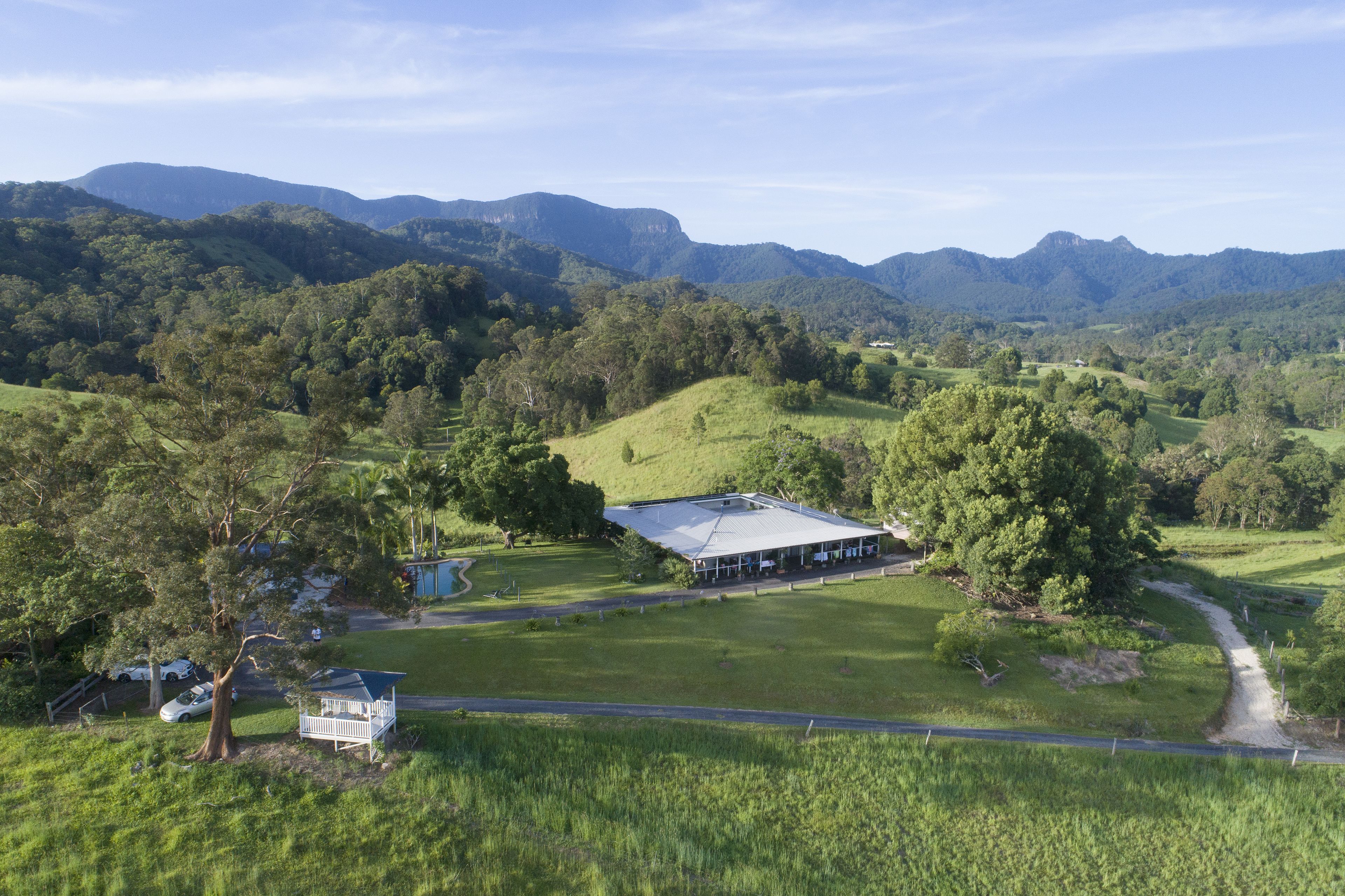 Hillcrest Mountain View Retreat