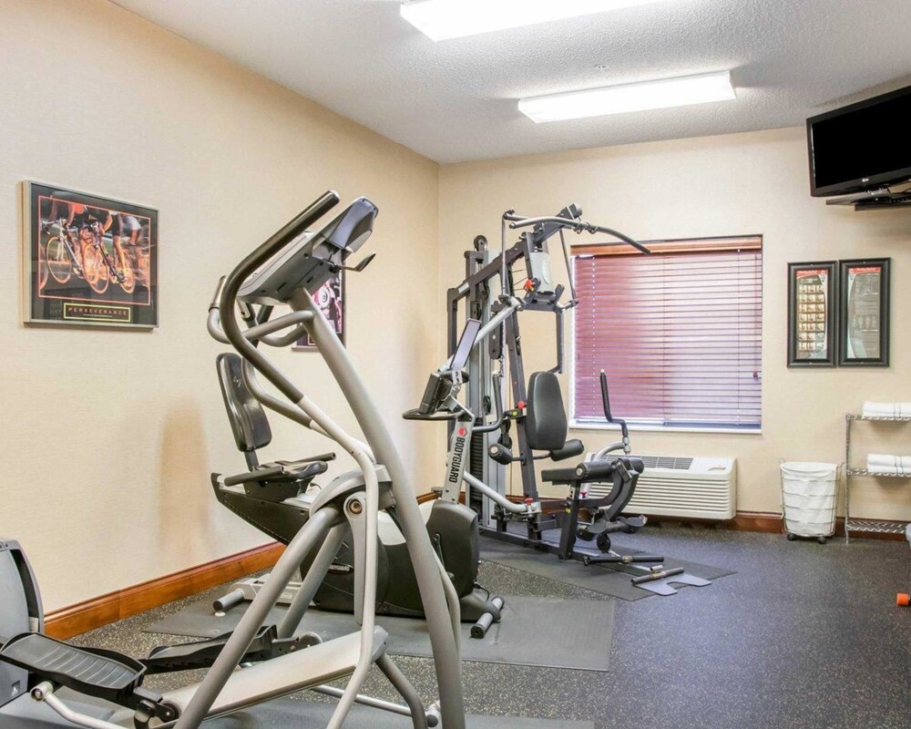 Fitness facility, Comfort Inn & Suites West Chester - North Cincinnati