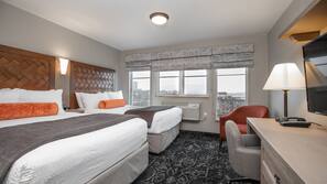 Pillowtop beds, in-room safe, desk, blackout drapes