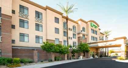 Holiday Inn Hotel Suites Goodyear, an IHG Hotel