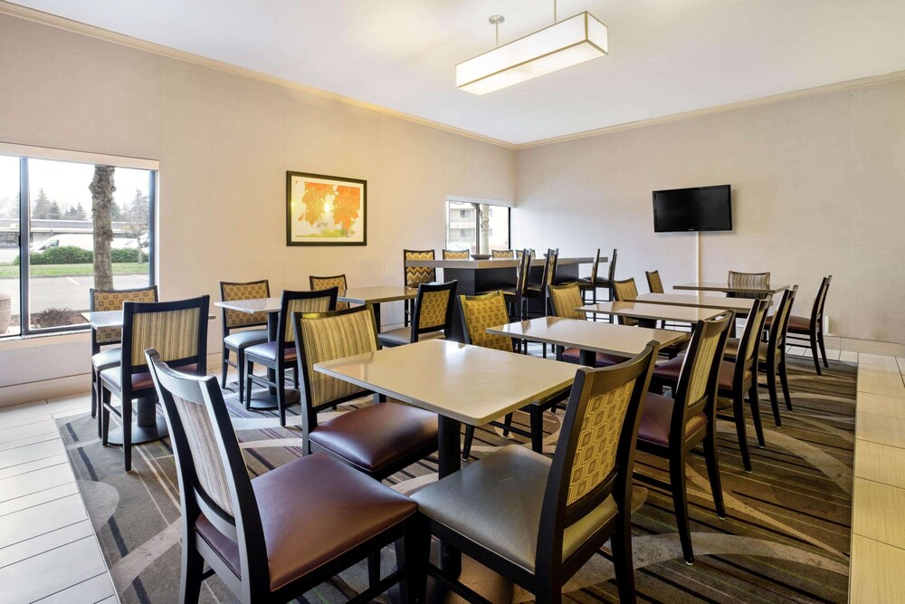 La Quinta Inn by Wyndham Lynnwood