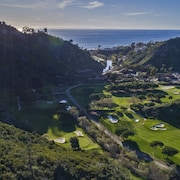 Laguna Beach CA Hotels near the Beach: Beachfront Hotels in Laguna Beach | Hotwire