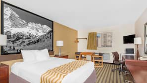 In-room safe, free WiFi, linens