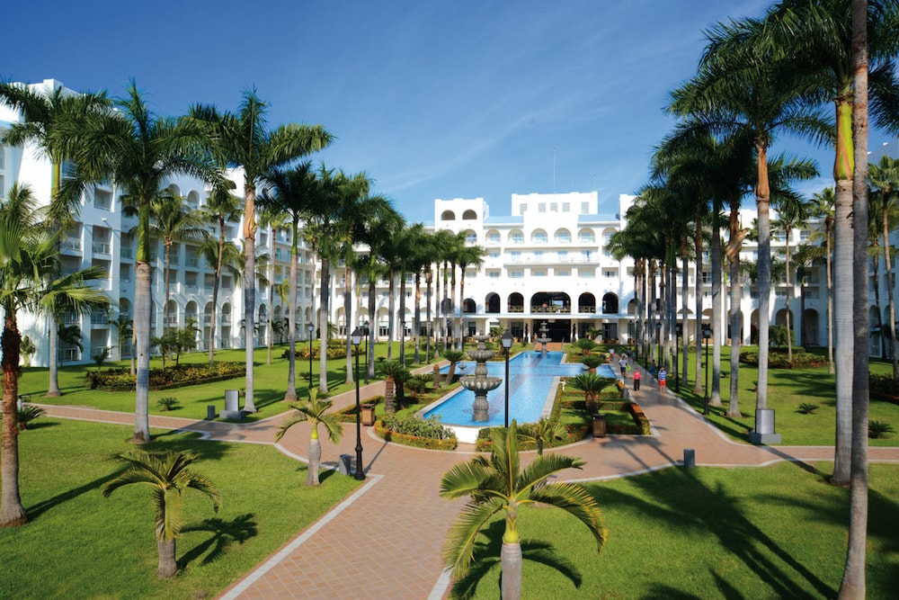 Property grounds, Riu Jalisco All Inclusive