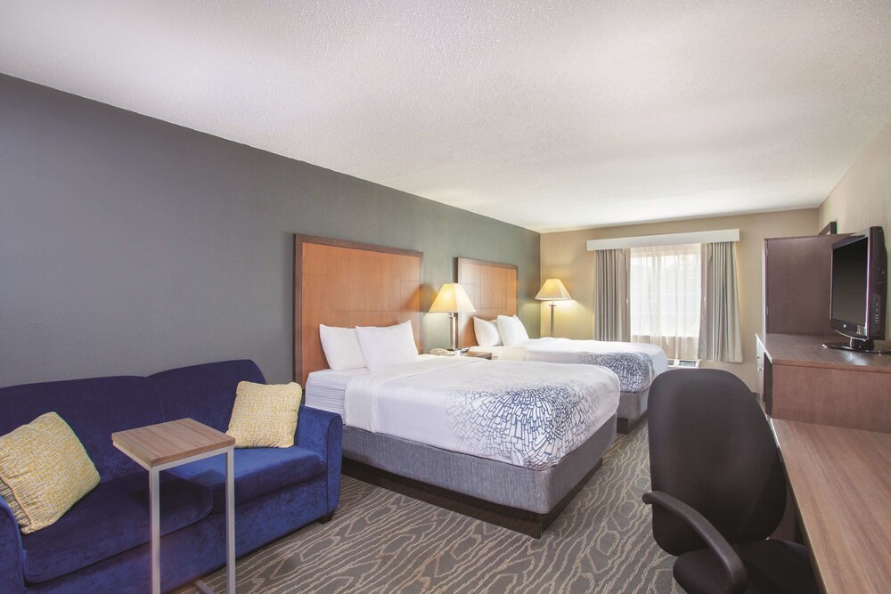 Room, La Quinta Inn by Wyndham Richmond South