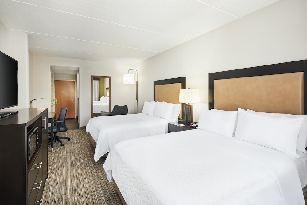 Holiday Inn Express & Suites Jacksonville SE- Med Ctr Area, an IHG Hotel