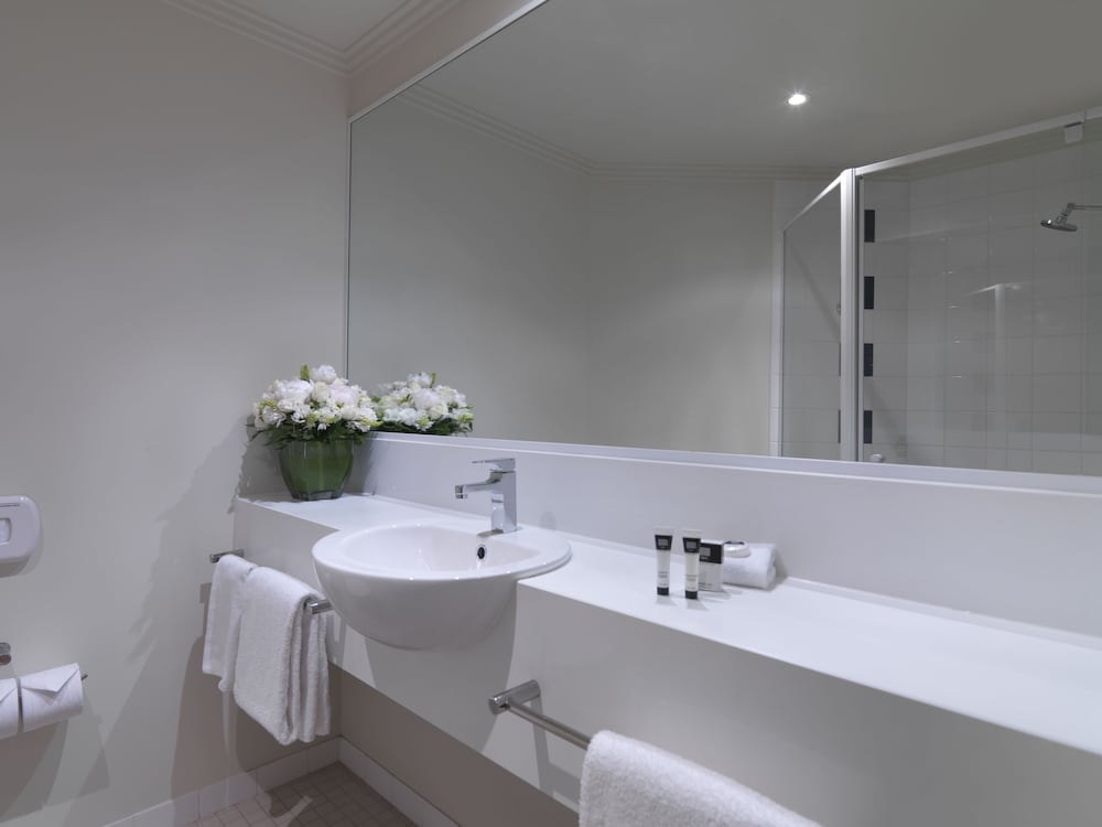 Bathroom, Mercure Melbourne Southbank