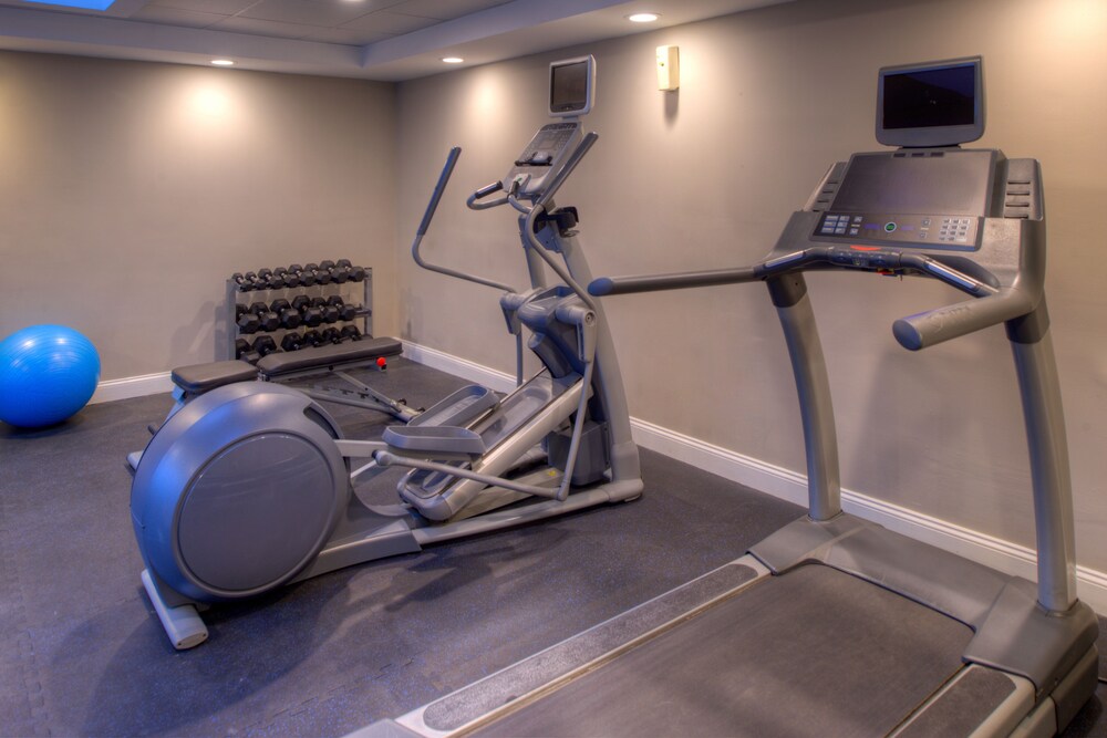 Fitness facility, Holiday Inn Belcamp - Aberdeen Area, an IHG Hotel