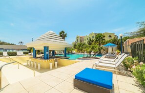 Outdoor pool, sun loungers