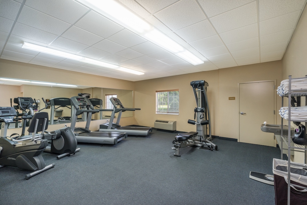 Fitness facility, Candlewood Suites New Bern, an IHG Hotel