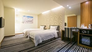 In-room safe, desk, laptop workspace, blackout drapes