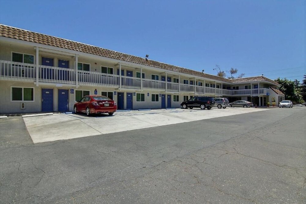 Motel 6 Carpinteria, CA - Santa Barbara - South