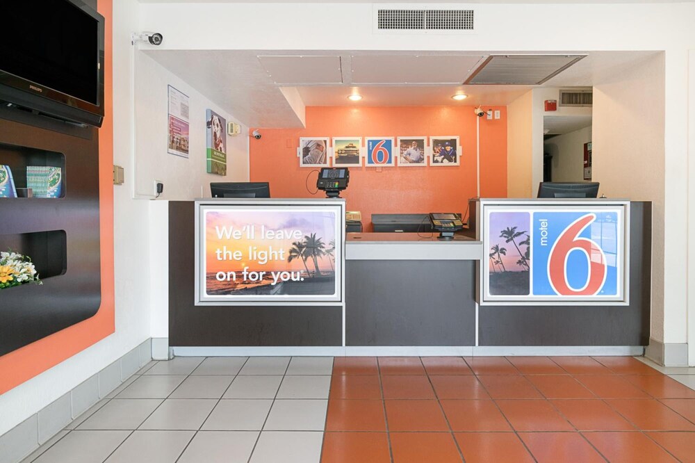 Motel 6 Carpinteria, CA - Santa Barbara - South