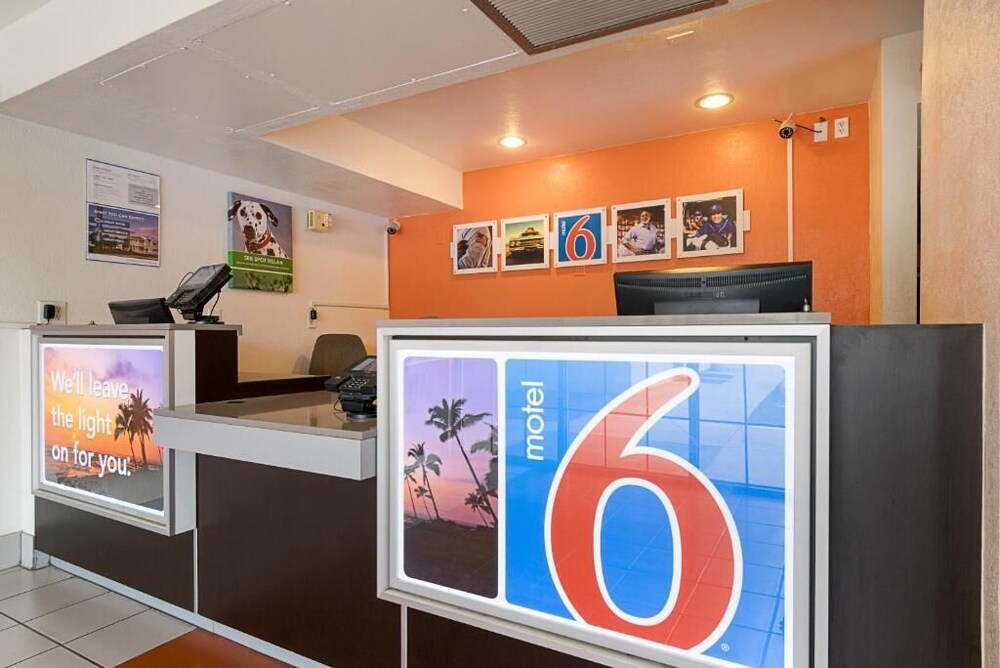 Motel 6 Carpinteria, CA - Santa Barbara - South