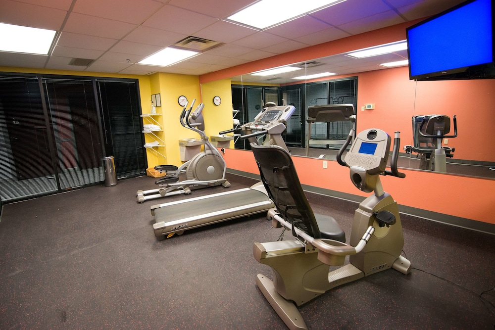 Fitness facility, SureStay Plus by Best Western Louisville Airport Expo