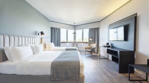 Minibar, caja fuerte, cortinas opacas y sistema de insonorización