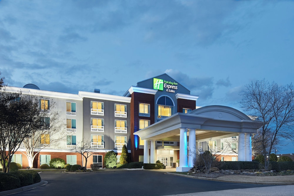 Holiday Inn Express I 26 Us 29 At Westgate Mall An Ihg Hotel In Spartanburg Hotel Rates Reviews On Orbitz
