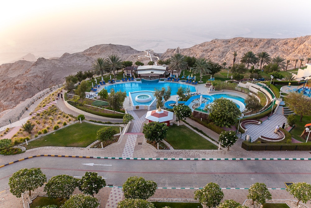 Mercure Grand Jebel Hafeet Al Ain Hotel, Al Ain: $48 Room Prices