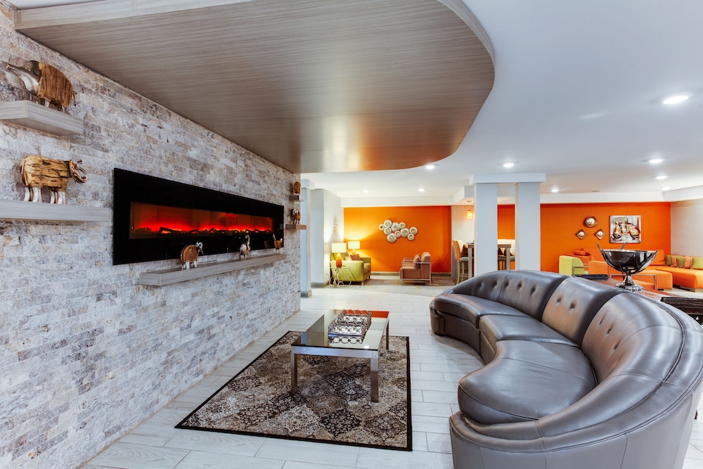 Holiday Inn Express Suites Fredericton In Fredericton - 