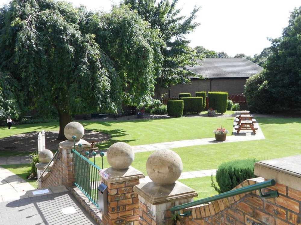 Photo - The Devonshire House Hotel