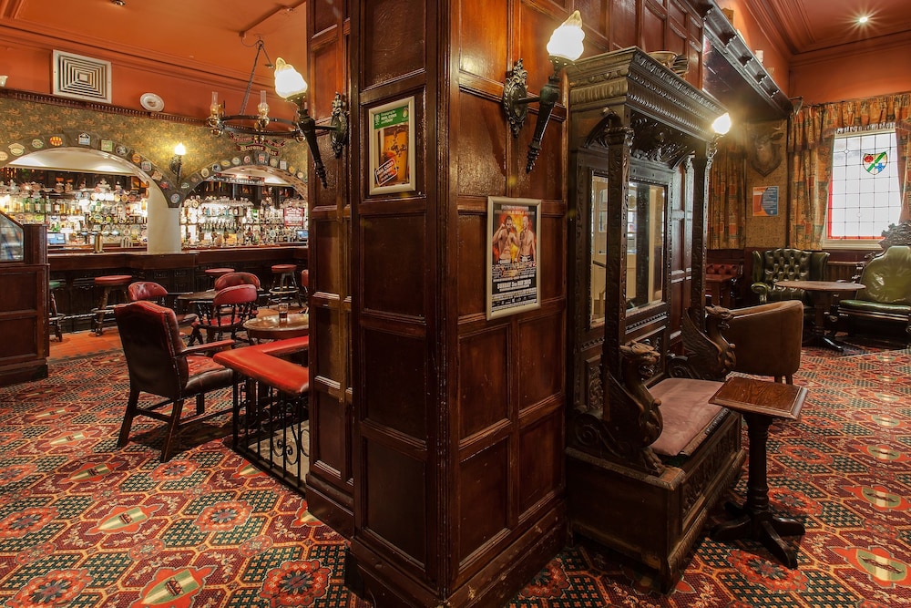 Bar (on property), Scarisbrick Hotel