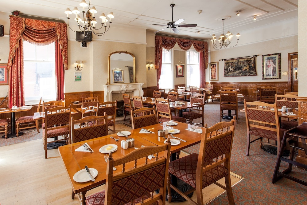 Restaurant, Scarisbrick Hotel