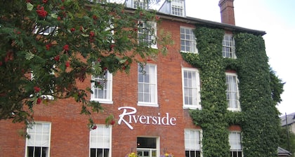 The Riverside House Hotel