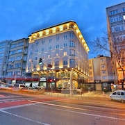 The Best Hotels With Restaurants In Laleli From 31 In 2021 Expedia