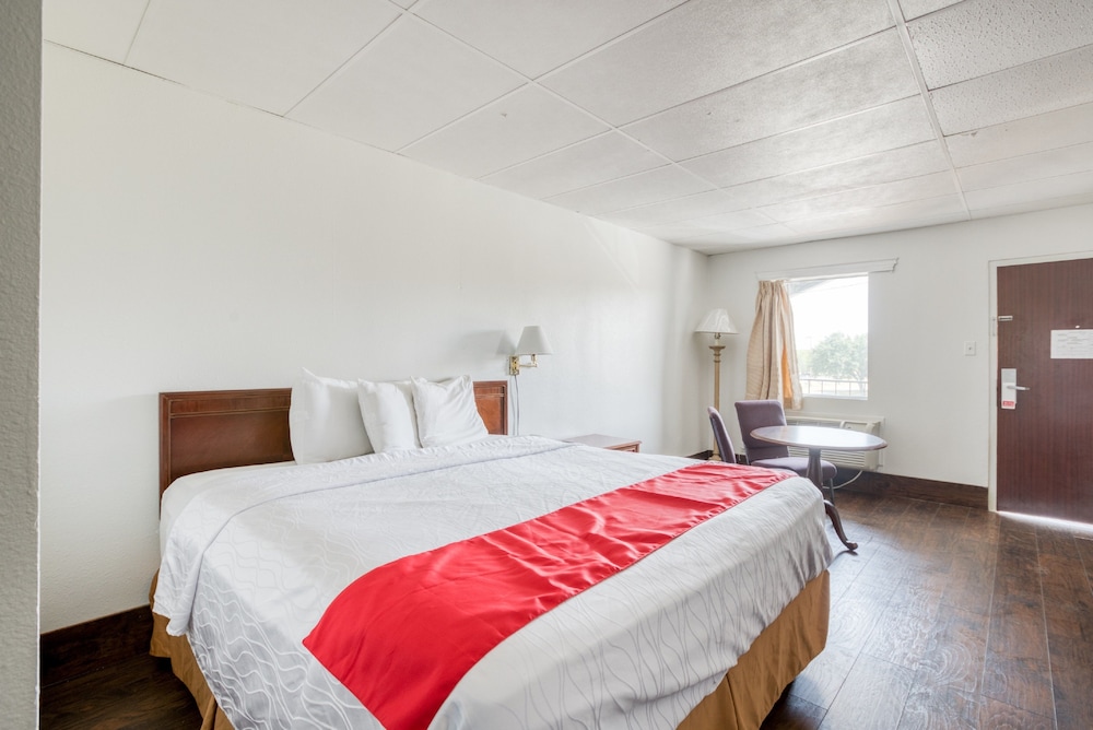 hotels around lackland air force base