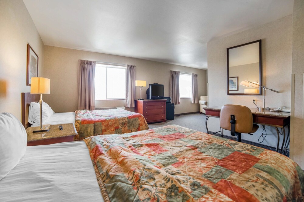 Rodeway Inn & Suites - Nampa