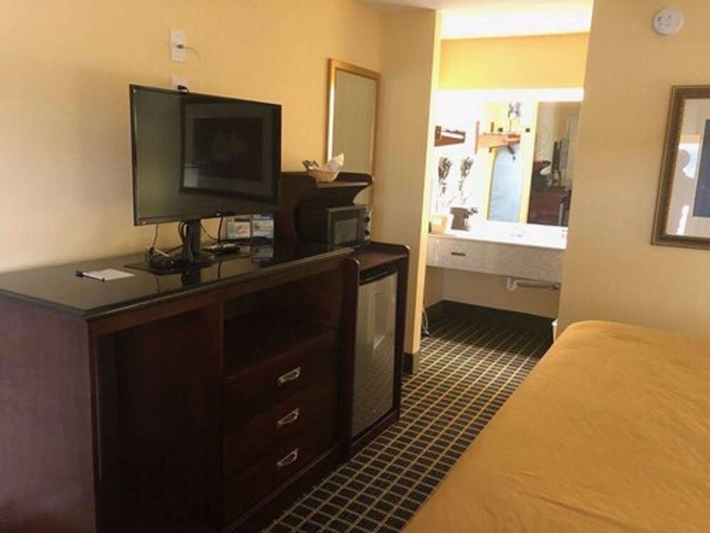 Travelodge by Wyndham Unadilla/Perry Near I75 AU89 Deals & Reviews