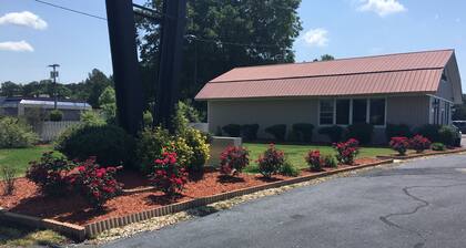 Red Carpet Inn Battleboro