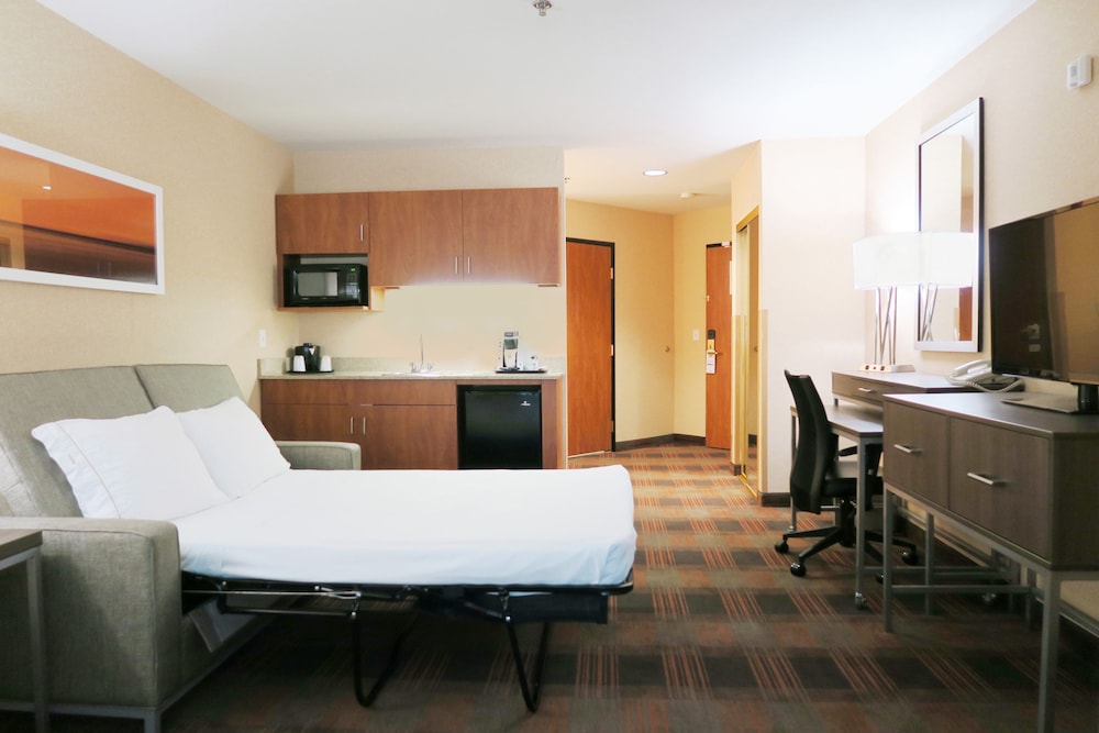 Holiday Inn Express Hotel & Suites Elk Grove Ctrl Sacramento, an IHG Hotel