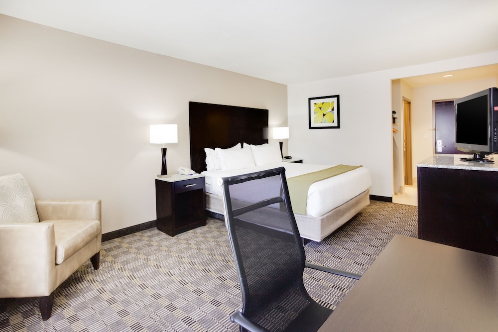 Holiday Inn Express Hotel & Suites Mebane, an IHG Hotel