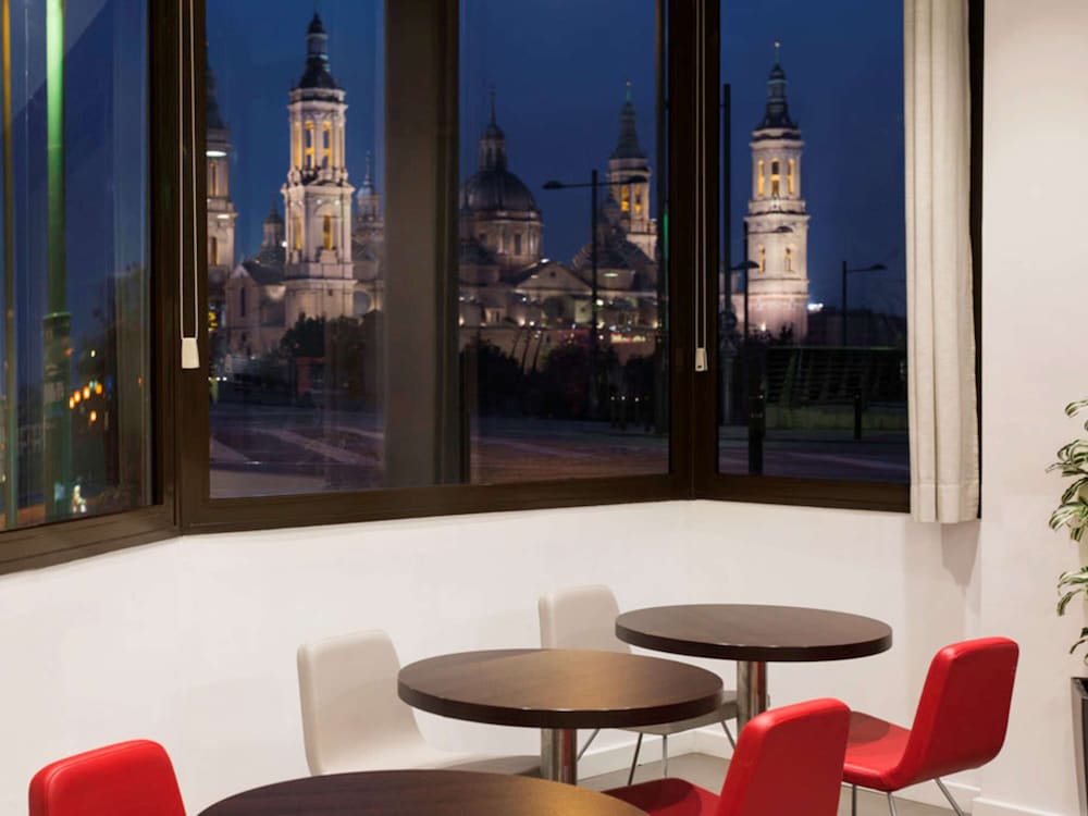 Foto - B&B HOTEL Zaragoza Centro