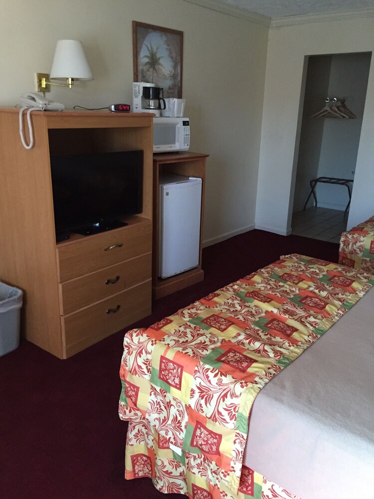 9 Best Cave Hotels In USA Trip101