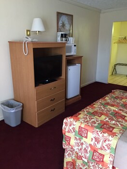 Book Wildwood Inn Tropical Dome Theme Suites Covington Room Deals Hotwire Book Wildwood Inn Tropical Dome Theme Suites Covington Room Deals Hotwire