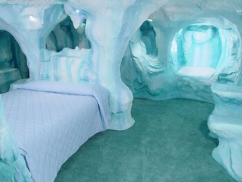 Wildwood Inn Tropical Dome Theme Suites Covington 76 Room Prices Reviews Travelocity