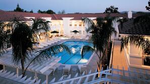 Outdoor pool, sun loungers