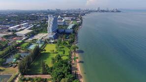 บนชายหาด, ผ้าเช็ดตัวชายหาด