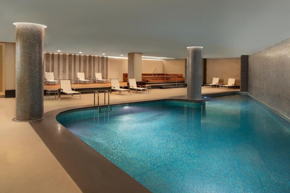 Indoor pool, Sheraton Istanbul Levent