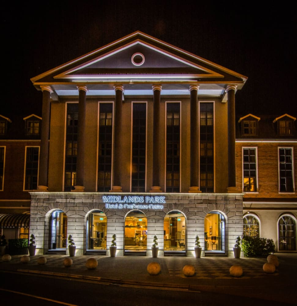 Front of property - evening/night, Midlands Park Hotel