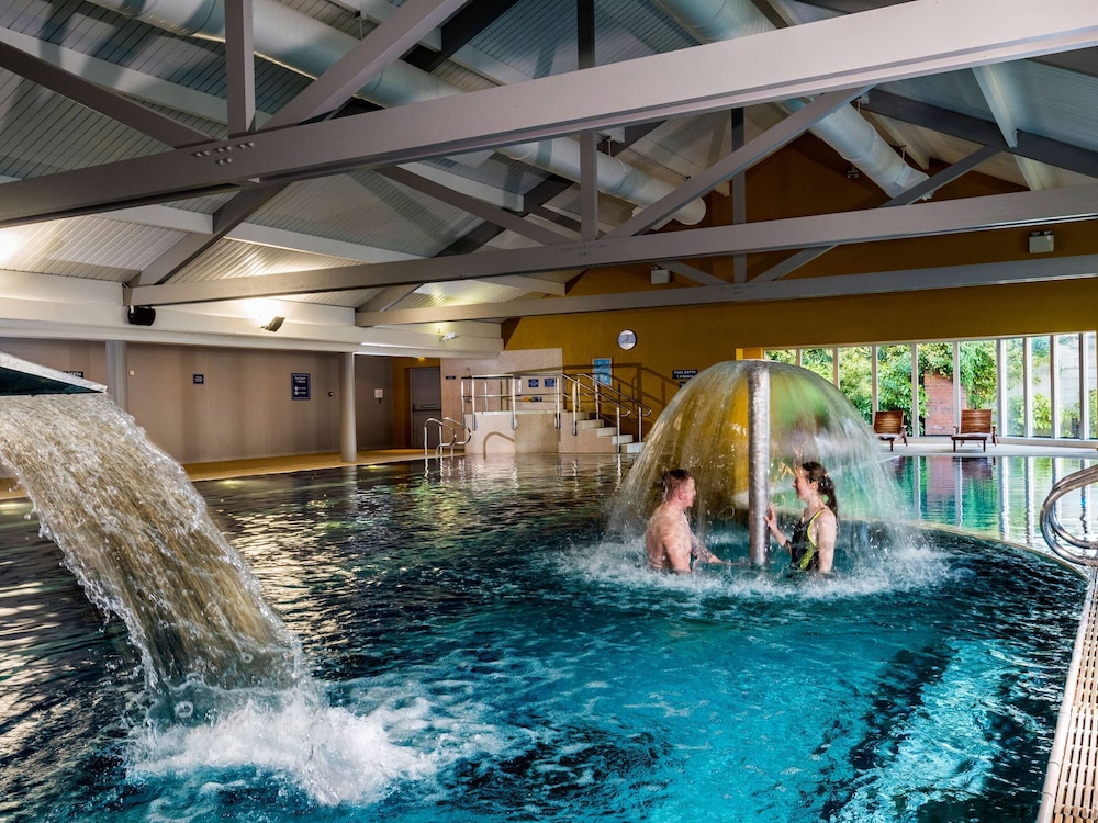 Indoor pool, Midlands Park Hotel