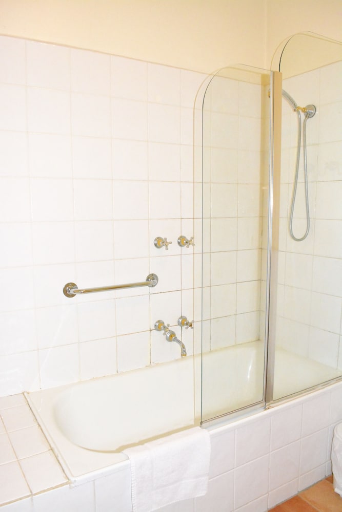 Magnolia Court Boutique Hotel Melbourne