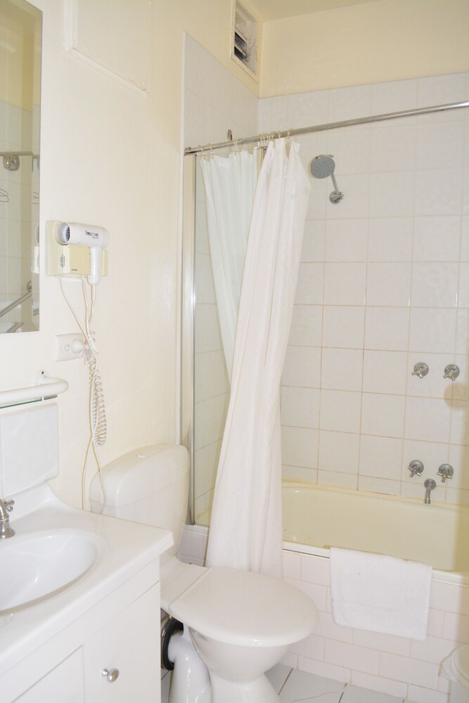 Magnolia Court Boutique Hotel Melbourne