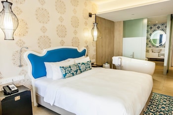 Village Hotel Katong By Far East Hospitality Sg Clean Singapore 117 Room Prices Reviews Travelocity