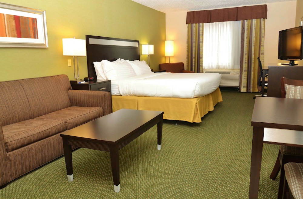 Holiday Inn Express & Suites Center Township, an IHG Hotel